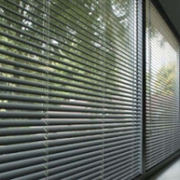 binnenzonwering horizontale lamellen geral louverdrape