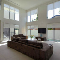 binnenzonwering rolgordijnen geral louverdrape