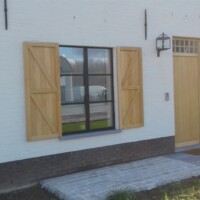 Aluminium ramen en Houten voordeur Geral